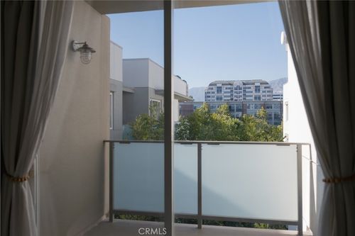 414-160 S Hudson Ave, Pasadena, CA, 91101 | Card Image