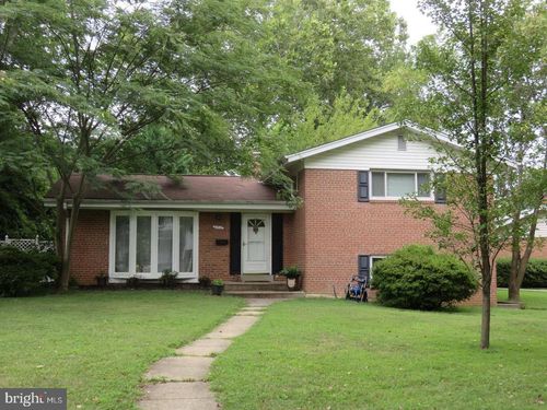 6315 Carnegie Dr, BETHESDA, MD, 20817-1766 | Card Image