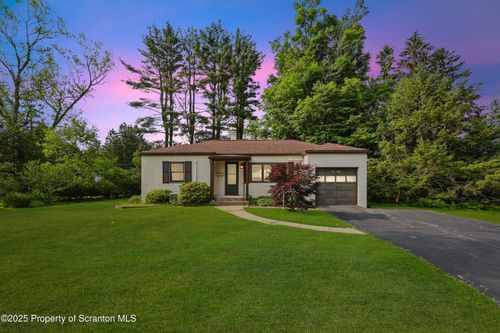 112 Park Dr, Waverly Twp, PA, 18411-1124 | Card Image
