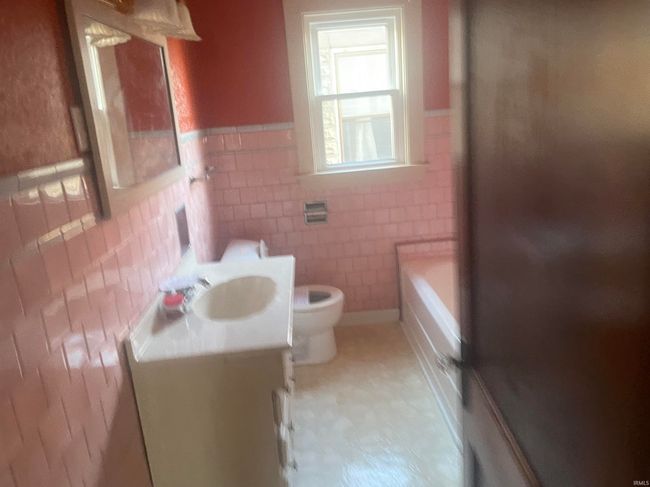 1611 S Washington St, House other with 2 bedrooms, 2 bathrooms and null parking in Kokomo IN | Image 8