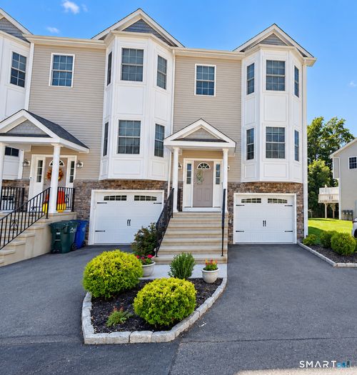 16-16 Ardi Ct, Sandy Hook, CT, 06482-1592 | Card Image