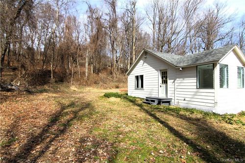 5-6-71 Miller Rd, Hopewell Junction, NY, 12533-7137 | Card Image