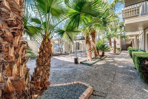 apt-3-4321 Hazard St, Houston, TX, 77098-4229 | Card Image