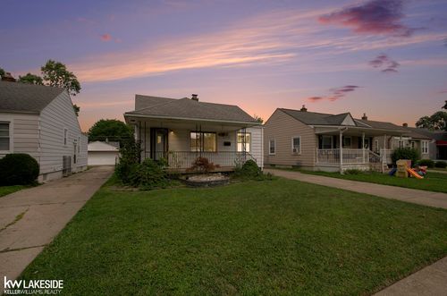 18969 Woodside St, Harper Woods, MI, 48225-2171 | Card Image