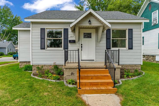 1217 Mansfield St, House other with 2 bedrooms, 1 bathrooms and null parking in Port Huron MI | Image 22