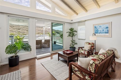 1262 Pihana St, Honolulu, HI, 96825-2947 | Card Image