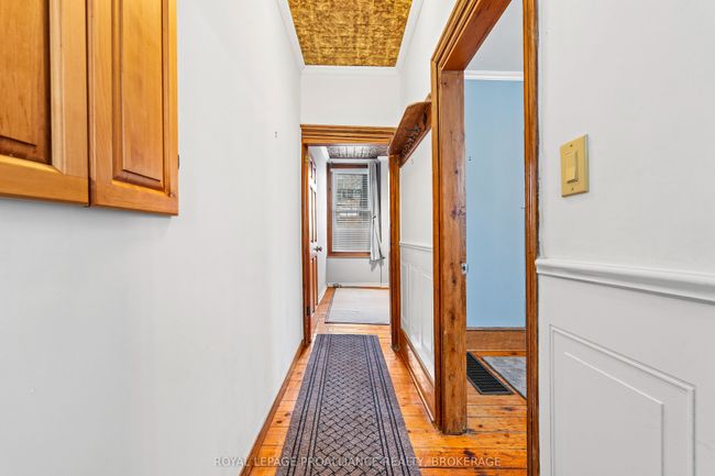 270 Wellington St, House attached with 2 bedrooms, 2 bathrooms and null parking in Kingston ON | Image 5