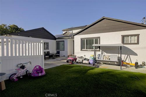 10317 Pinyon, Tujunga, CA, 91042 | Card Image