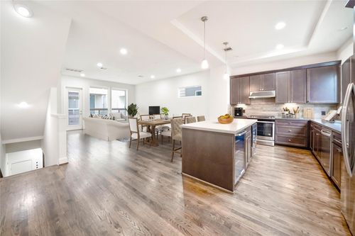 341 Eado Park Cir, Houston, TX, 77020-3269 | Card Image