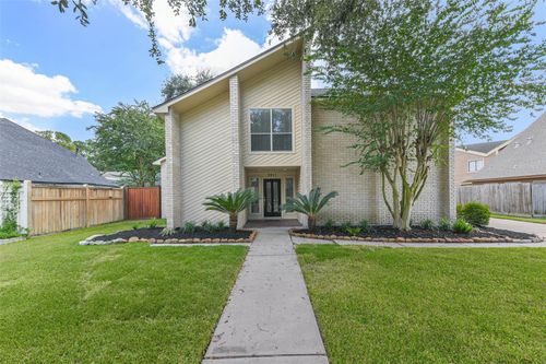 3911 Cherry Forest Dr, Houston, TX, 77088-7410 | Card Image