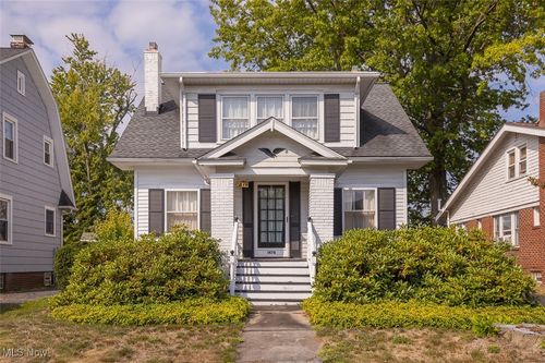 1478 Bunts Rd, Lakewood, OH, 44107-4518 | Card Image