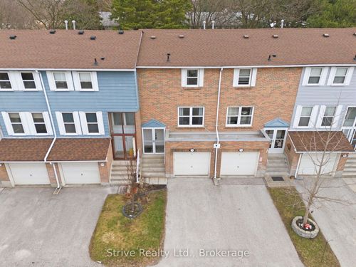 33-1718 John St, Thornhill, ON, L3T1Y9 | Card Image