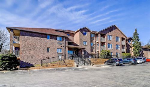 57-3050 Pinemeadow Dr, Burlington, ON, L7M3X5 | Card Image