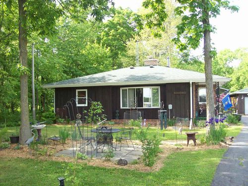 W6052 County Road D, Montello, WI, 53949-7704 | Card Image