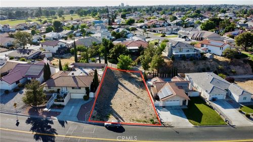 18190 Kalin Ranch Dr, Victorville, CA, 92395 | Card Image