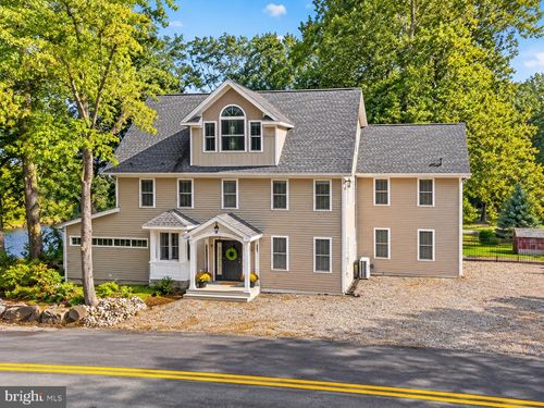 3097 River Road, PHILLIPSBURG, NJ, 08865 | Card Image