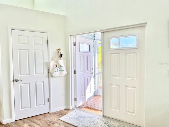 16204 3 Rd St E, House other with 3 bedrooms, 4 bathrooms and null parking in REDINGTON BEACH FL | Image 10