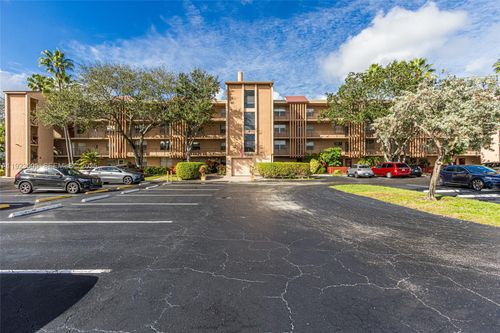 apt-303-7300 Lake Circle Dr, Margate, FL, 33063-4814 | Card Image