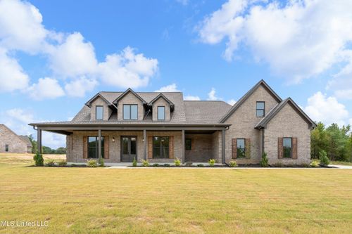 786 Hazelwood Dr, Lake Cormorant, MS, 38641-1017 | Card Image