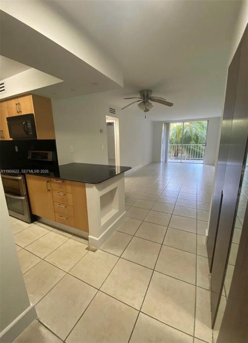 apt-313-1805 Sans Souci Blvd, North Miami, FL, 33181-3075 | Card Image