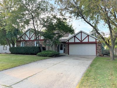 1008 Abbey Drive, House other with 4 bedrooms, 1 bathrooms and 2 parking in Crystal Lake IL | Image 1