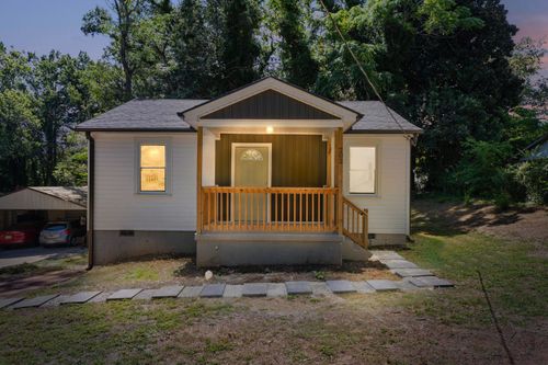 202 Loop St, Greenville, SC, 29609-4538 | Card Image