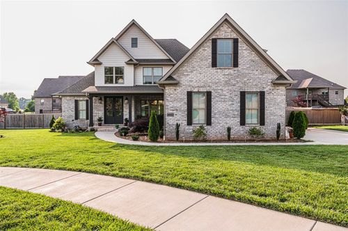 8692 Creekstone Ct, Alvaton, KY, 42122-7812 | Card Image