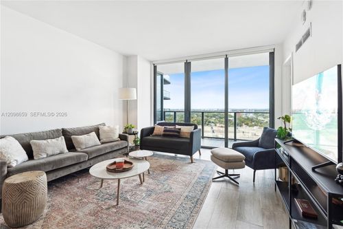 1612-121 Ne 34th St, Miami, FL, 33137-3872 | Card Image