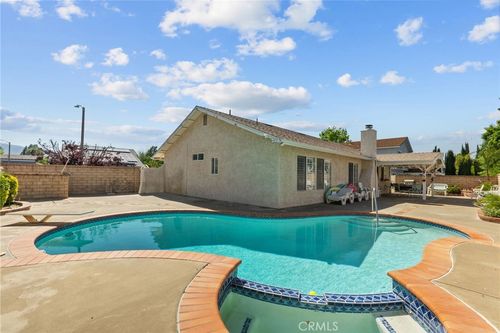 25536 Old Course Way, Valencia, CA, 91355-2945 | Card Image