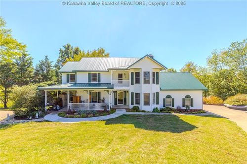 3 Charlo Dr, Hurricane, WV, 25526-9289 | Card Image