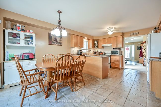 90 Barrett Ave, House other with 4 bedrooms, 4 bathrooms and 4 parking in Brantford ON | Image 4