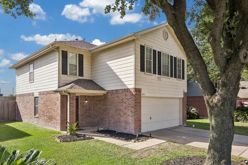 9611 Berridge House Ct, Houston, TX, 77086-2888 | Card Image