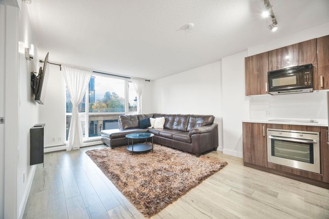 302 - 10777 University Drive, Condo with 1 bedrooms, 1 bathrooms and 1 parking in Surrey BC | Image 7