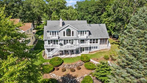 W1053 &amp; W1049 Illinois Avenue, Brooklyn, WI, 54941 | Card Image