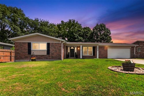 3020 Park Avenue, St Charles, MO, 63301 | Card Image
