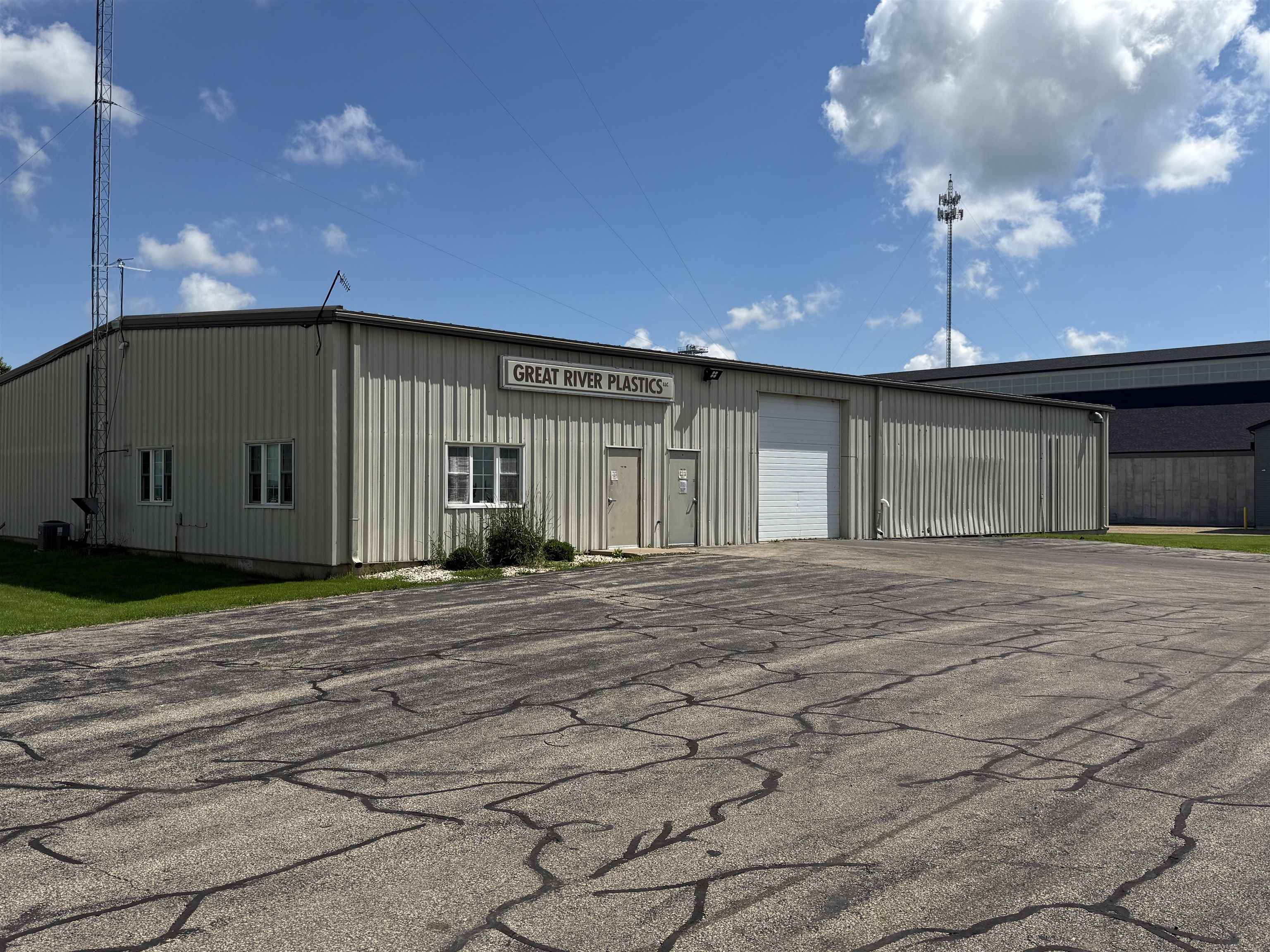 2000 Industrial Park Rd, Lancaster, WI 53813