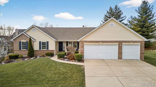 1803 Jacobs Cir, Saint Peters, MO, 63376-7869 | Card Image