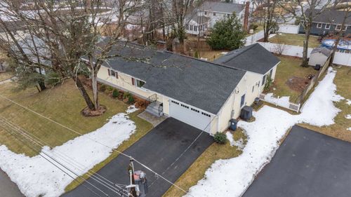 9 Rugby Rd, Nashua, NH, 03063-2203 | Card Image