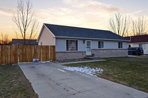 4245 Tristen Ave, Fort Gratiot, MI, 48059-3768 | Card Image