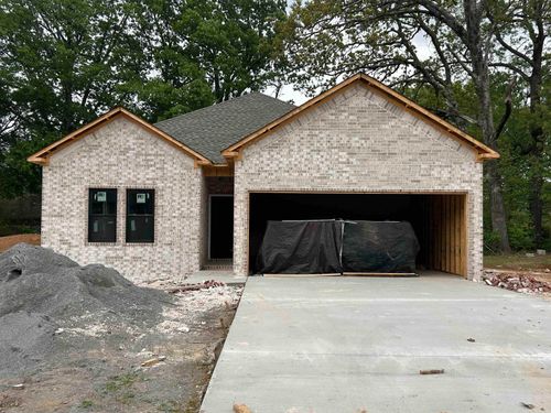 225 Kayla Ln, Lonoke, AR, 72086-2324 | Card Image