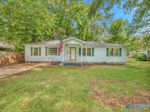 405 Woodland St Nw, Hartselle, AL, 35640-1857 | Card Image