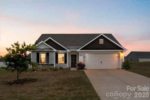 179 Rosedale St, Kings Mountain, NC, 28086-9182 | Card Image