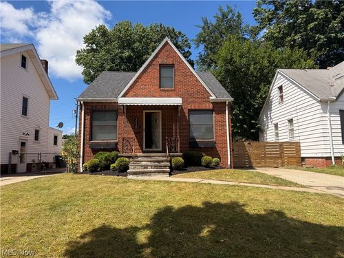3558 W 146th St, Cleveland, OH, 44111-3109 | Card Image