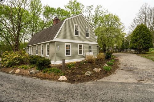 182 Hines Rd, Cumberland, RI, 02864-6108 | Card Image