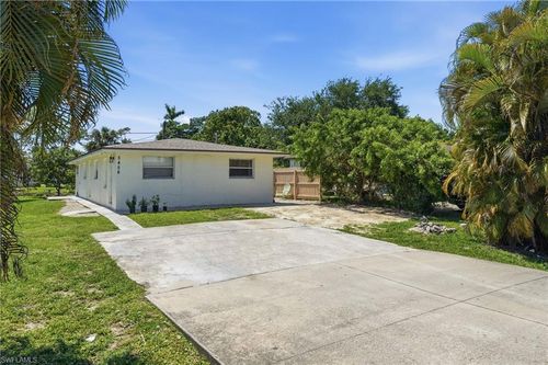 5458 Sholtz St, NAPLES, FL, 34113-8792 | Card Image