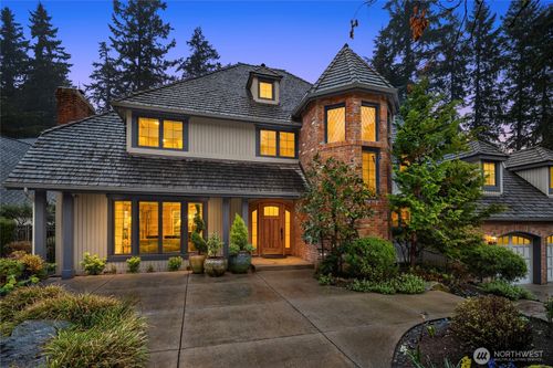 3240 126th Ave Ne, Bellevue, WA, 98005-1378 | Card Image