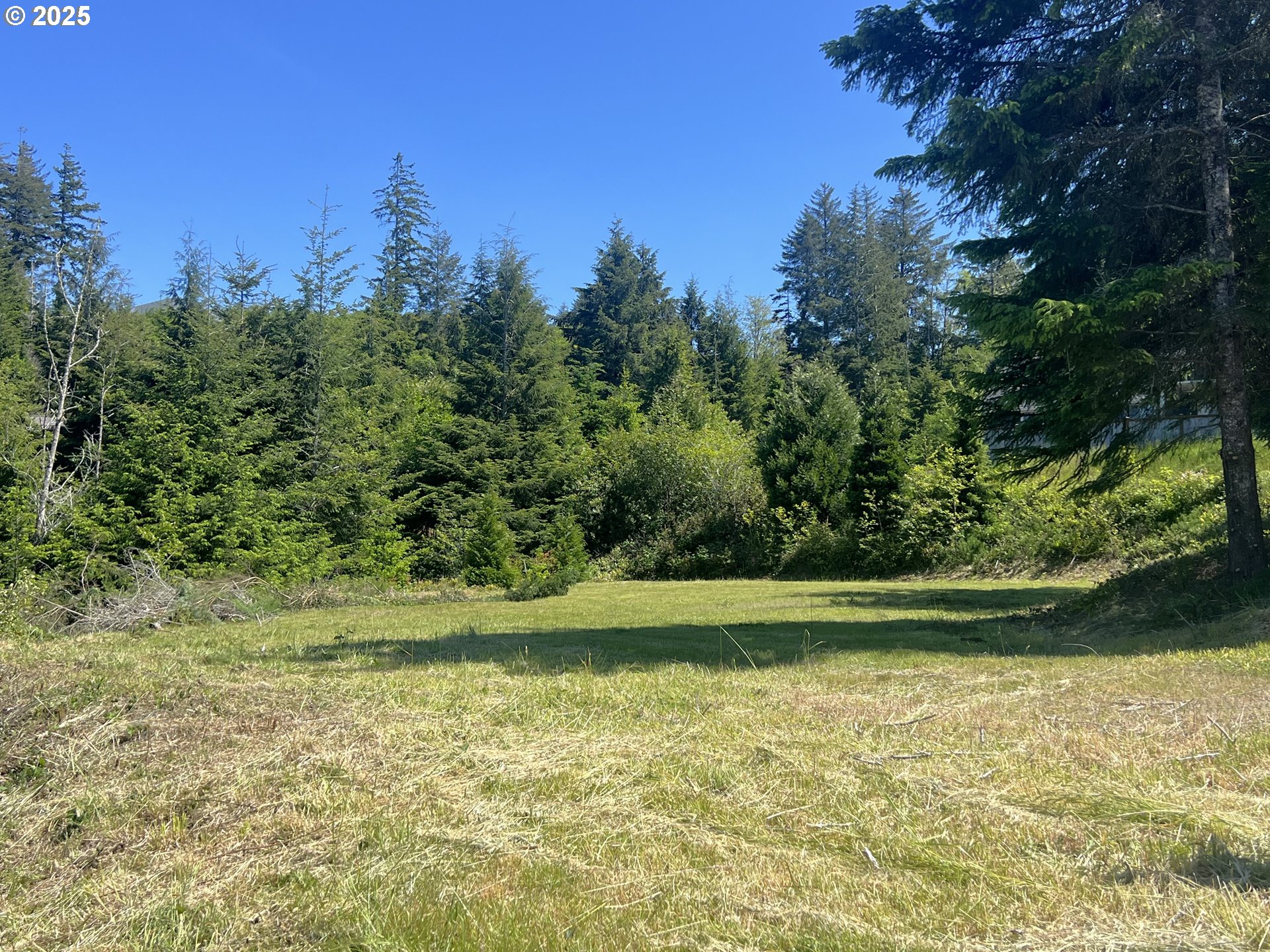 Land in CoosBay
