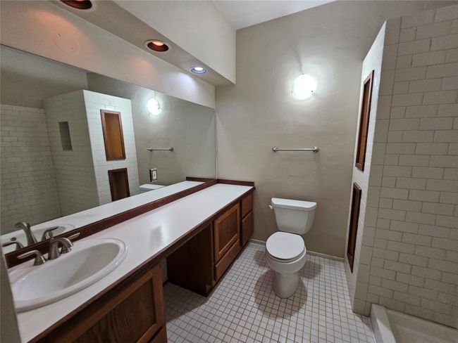 APT-205 - 2450 Wickersham Ln, Condo with 1 bedrooms, 1 bathrooms and null parking in Austin TX | Image 31