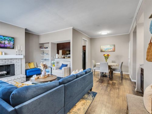 apt-p-702 Bering Dr, Houston, TX, 77057-2127 | Card Image