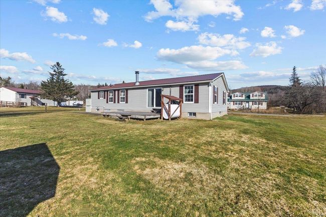 8 Leclaire Dr, House other with 3 bedrooms, 2 bathrooms and null parking in Milton VT | Image 4